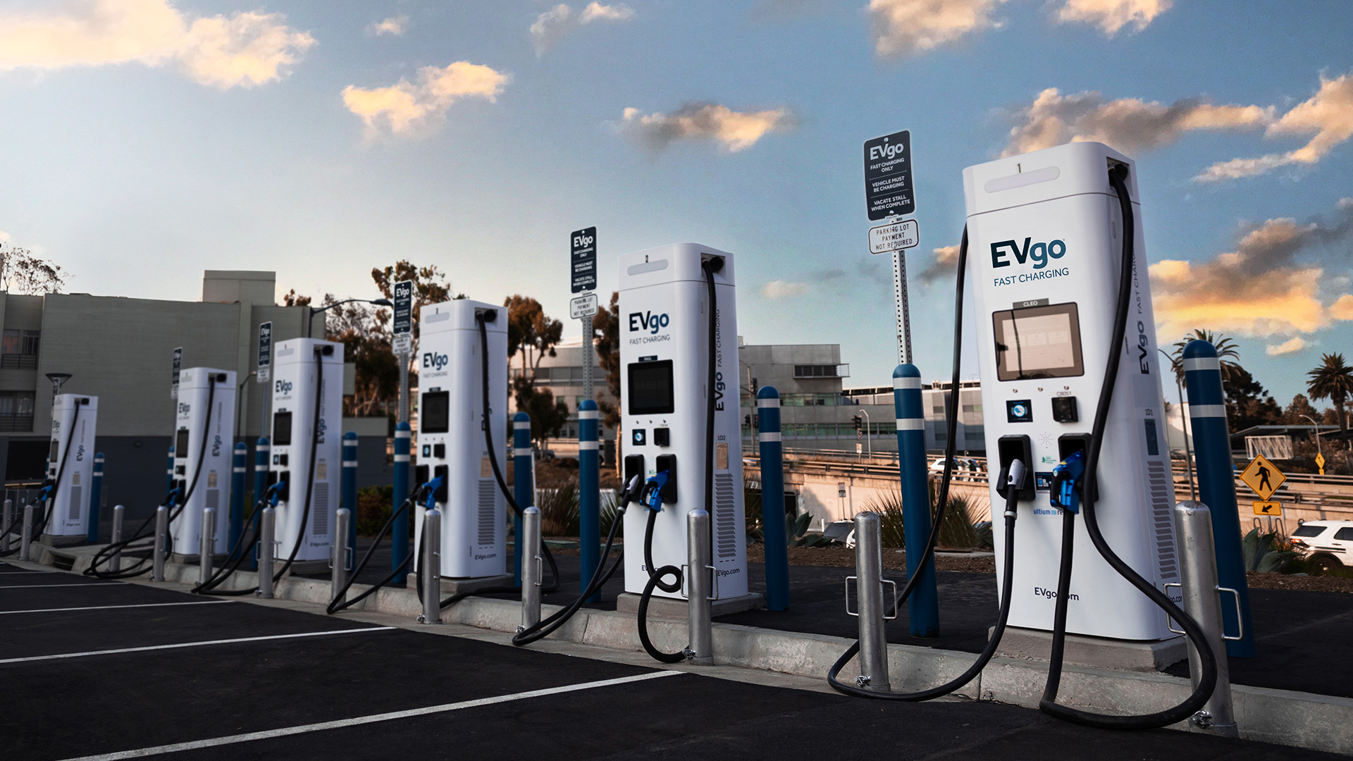 Drive An EV Across The Country Images 1 fill size 2000x1287 